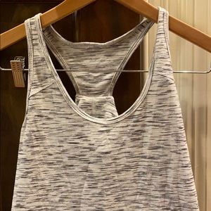 Lulu lemon tank